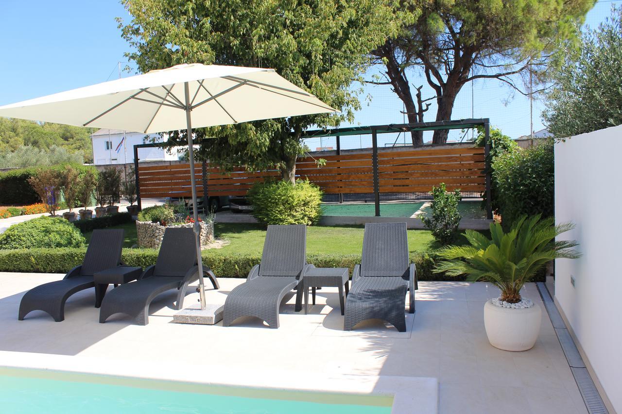 Apartments Saric Biograd Na Moru Ngoại thất bức ảnh