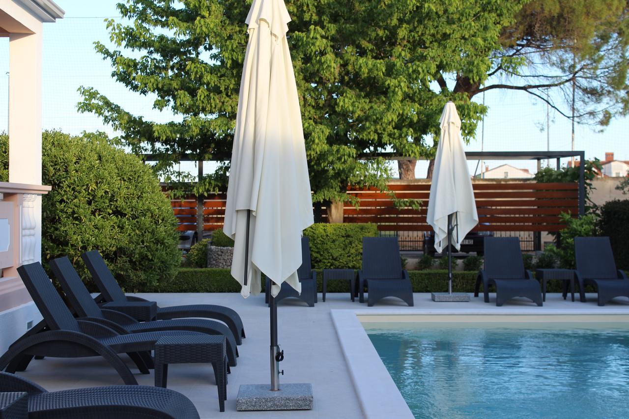 Apartments Saric Biograd Na Moru Ngoại thất bức ảnh