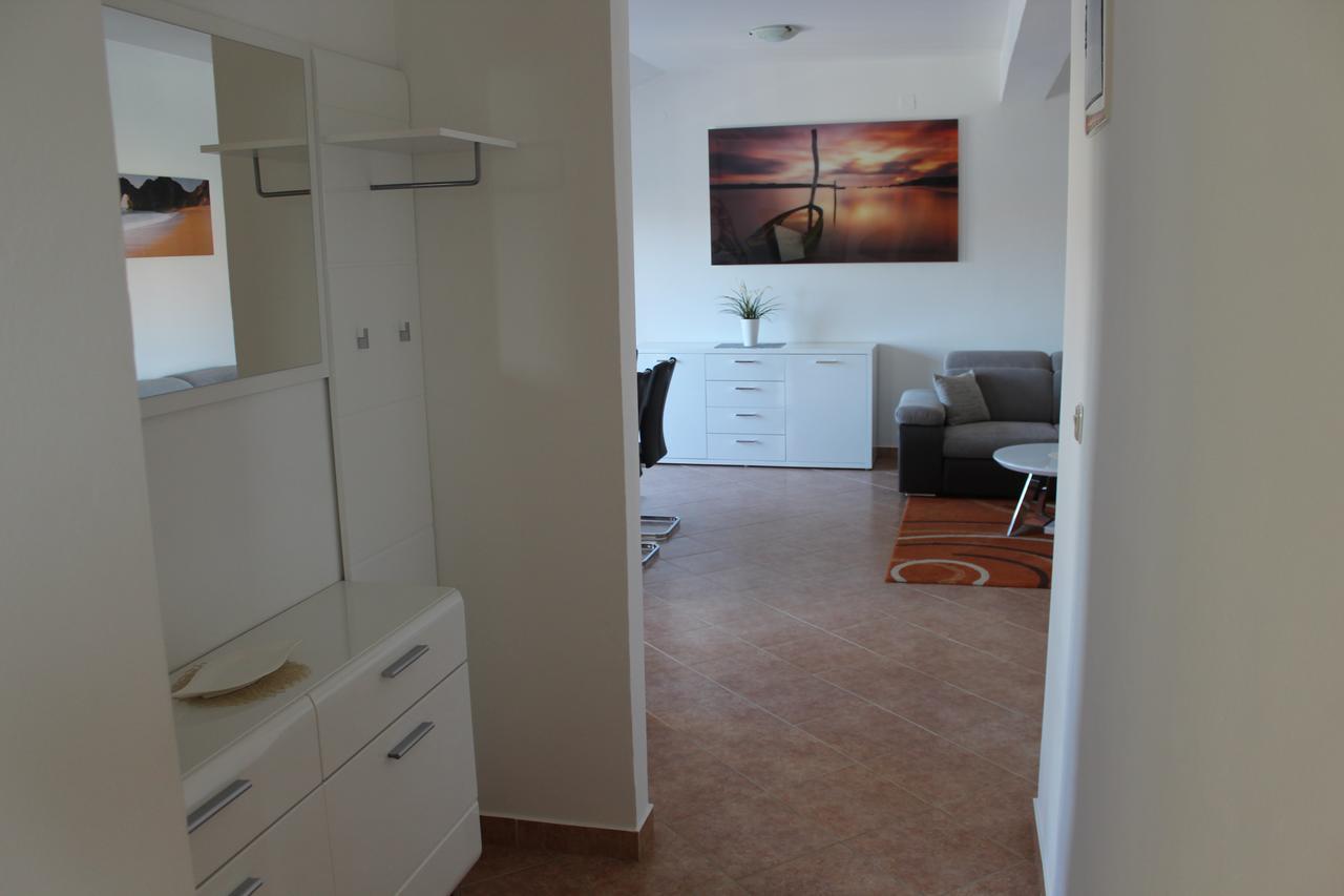 Apartments Saric Biograd Na Moru Ngoại thất bức ảnh